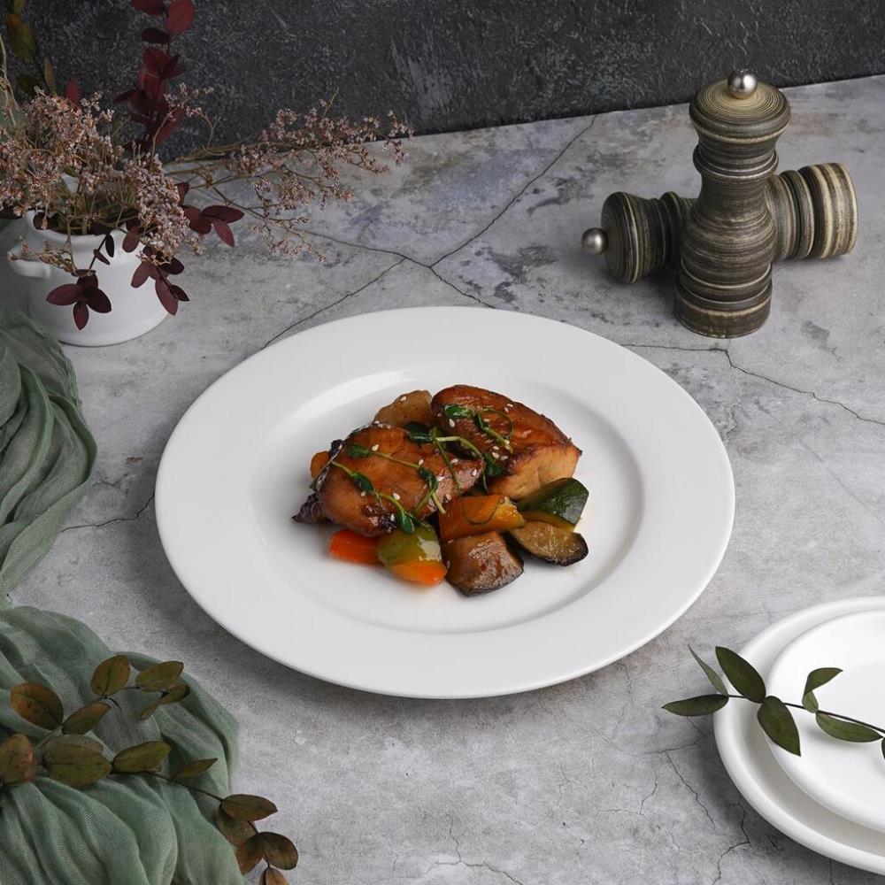 Classic Тарелка d 25,5 см белая фарфор Classic P.L. Proff Cuisine Classic Тарелка d 25,5 см белая фарфор Classic P.L. Proff Cuisine