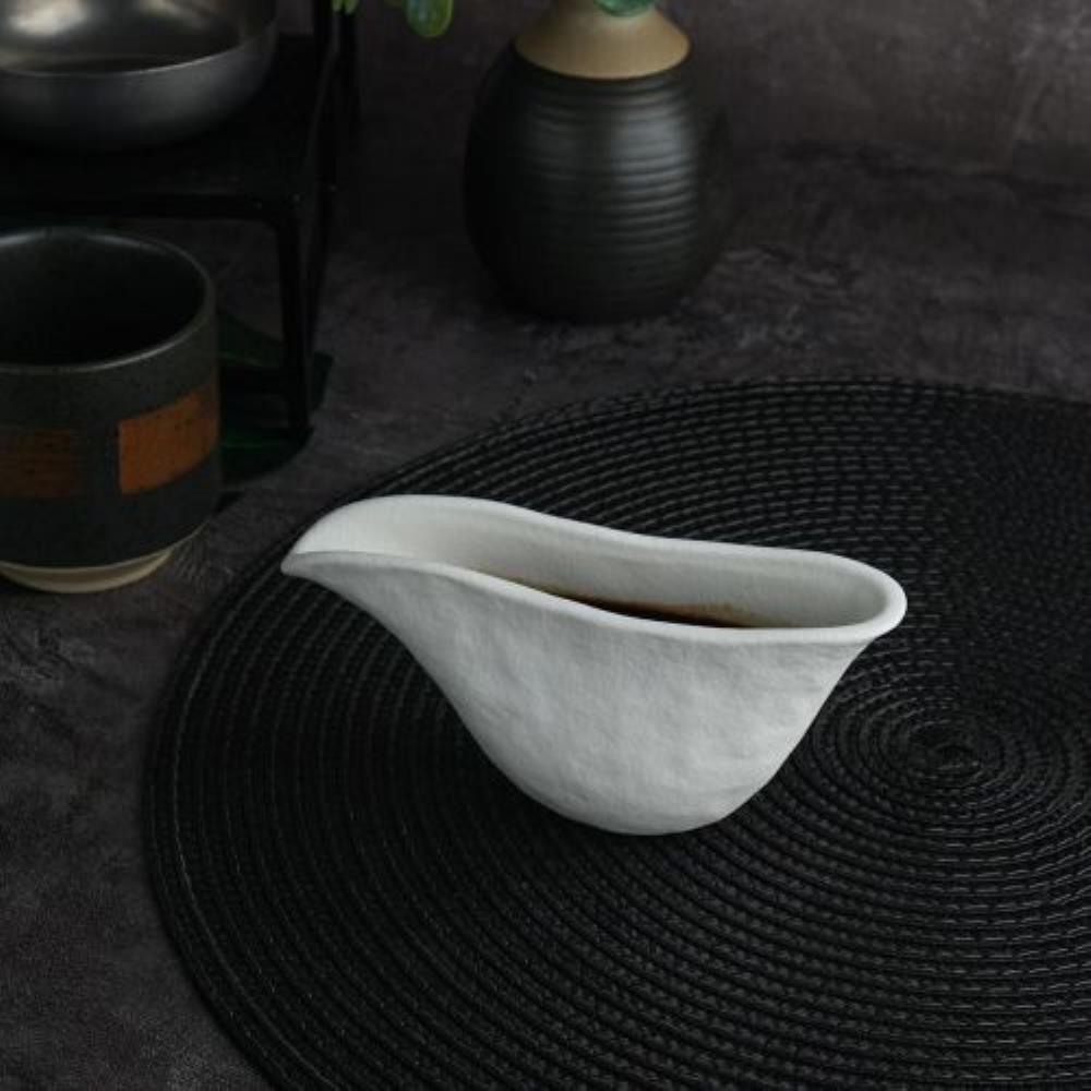 White Matt Panasia Соусник 100 мл 14,5*4,5 см h6,5 см овальный фарфор P.L. Proff Cuisine White Matt Panasia Соусник 100 мл 14,5*4,5 см h6,5 см овальный фарфор P.L. Proff Cuisine