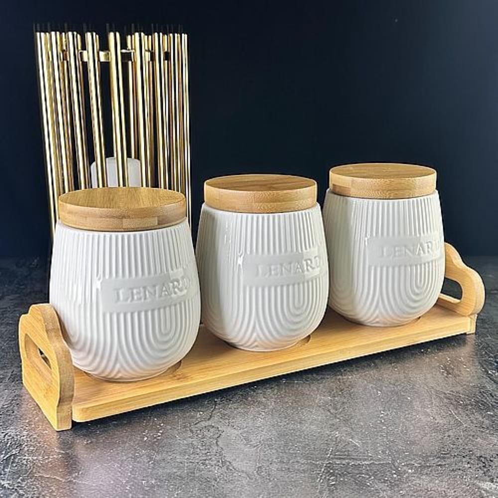 140-072 Набор из 3 банок 600мл на подставке BAMBOO в под.уп.(х10) Фарфор 140-072 Набор из 3 банок 600мл на подставке BAMBOO в под.уп.(х10) Фарфор